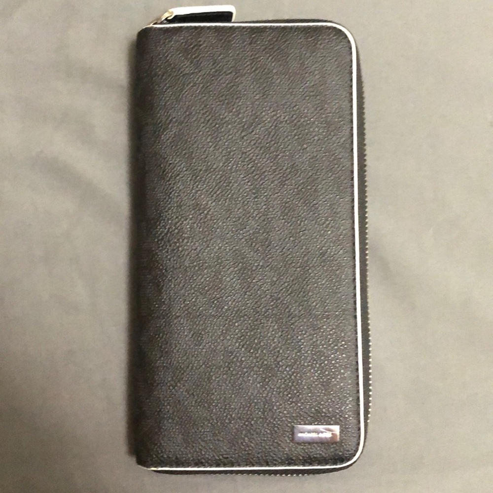 Michael kors men’s wallet